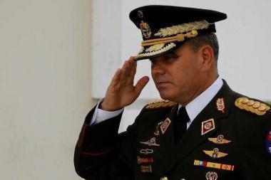 Venezuela Defense Chief Calls Trump Intervention Threat Crazy